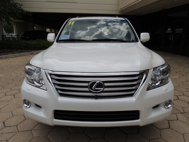 lexus lx750.jpg